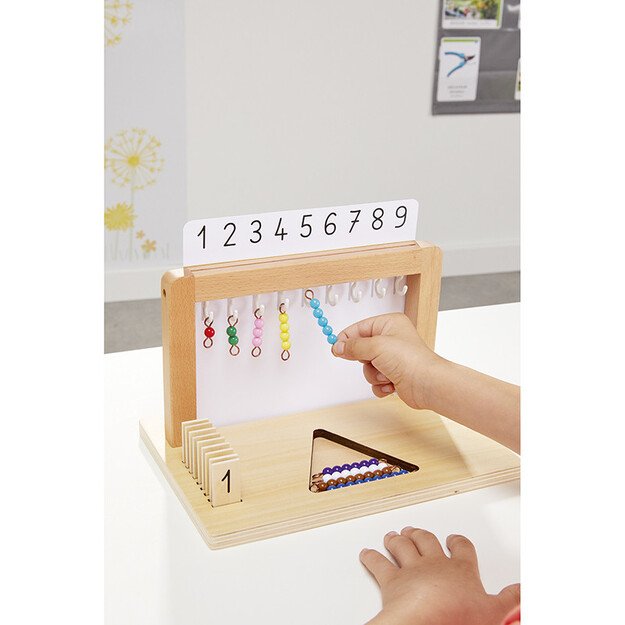 Montessori priemonė "1-9 pakabinami karoliukai su stoveliu" (NT908567)
