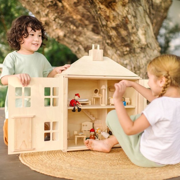PlanToys lavinimo priemonė - Dviaukštis lėlių namelis  (PT2642)