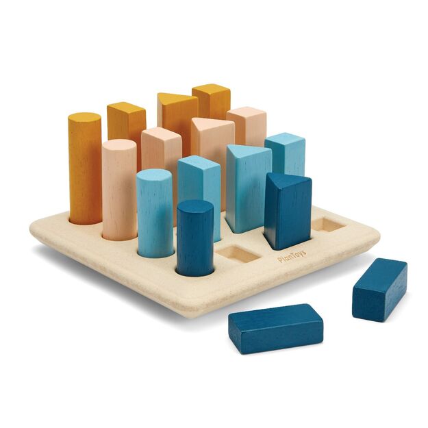 PlanToys edukacinė priemonė - žaislas  Lentelė su geometrinėmis figūromis. Stilinga  (PT5477)